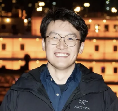 演讲者照片占位符