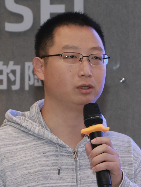 演讲者照片占位符
